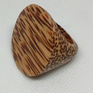 Vintage wooden statement ring size 6.5